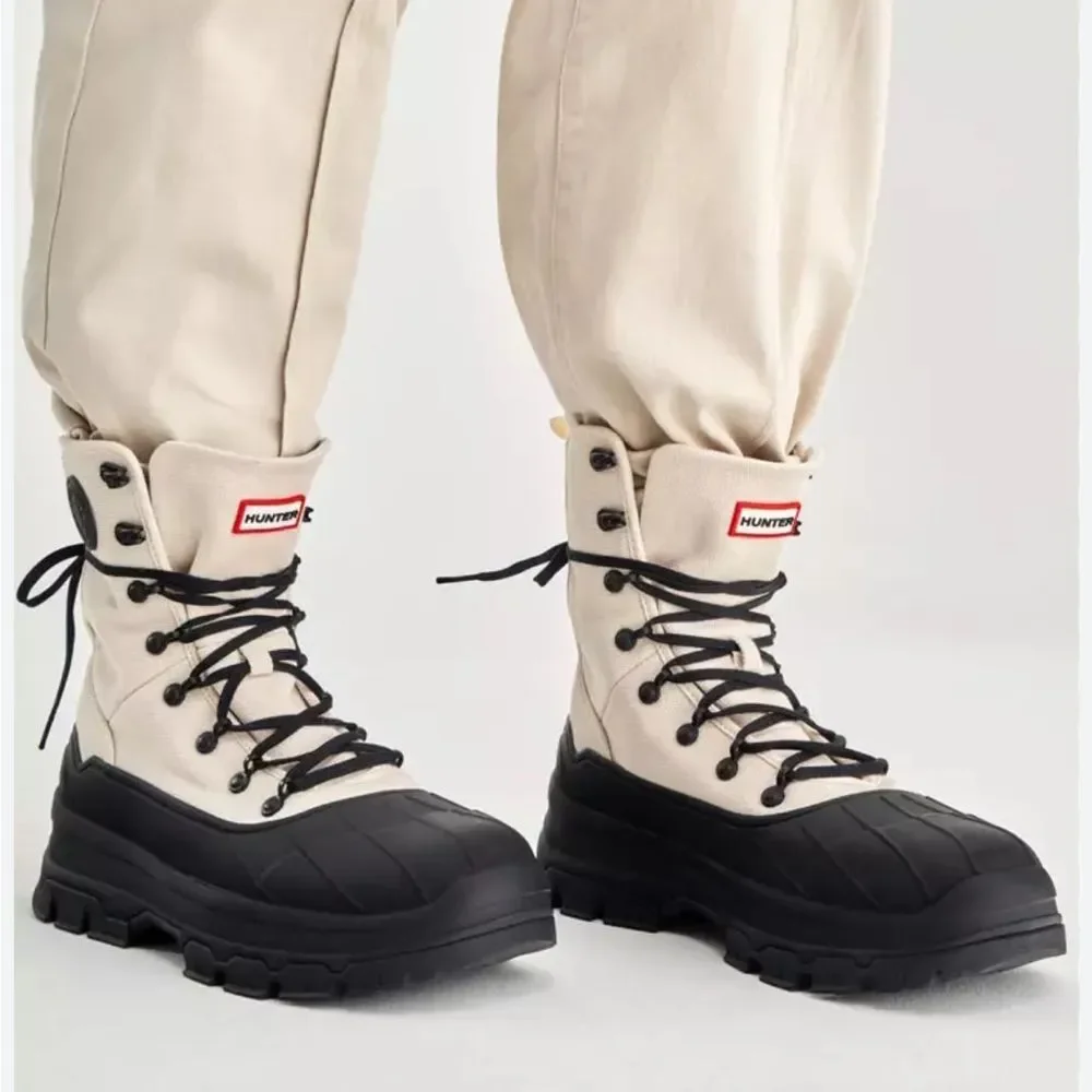 Hunter Explorer Desert Black and Cream Winter Boots